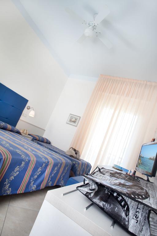 Hotel Acquamarina Bellaria-Igea Marina Esterno foto